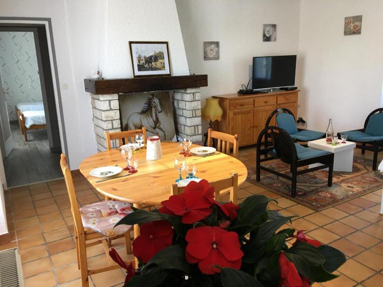 "la maison de rolland" - Ferienwohnung Saint-Martin-l'Ars