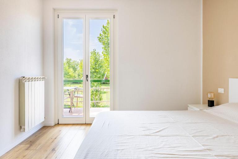 Trendy Aparment with garage right by the lake - B&B Sirmione