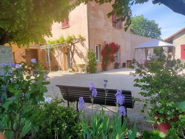 À l'ombre des Tilleuls - B&B Vaison-la-Romaine