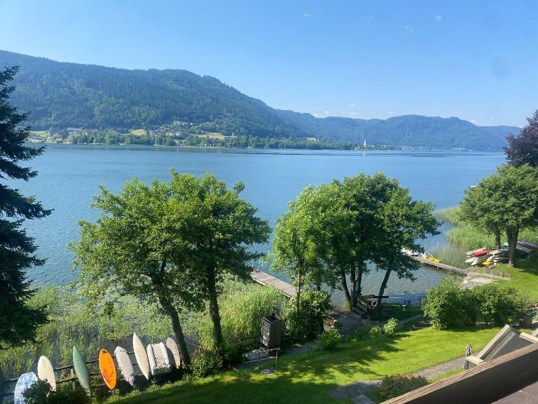 Appartment SIMONE mit Seeblick - B&B Steindorf am Ossiacher See
