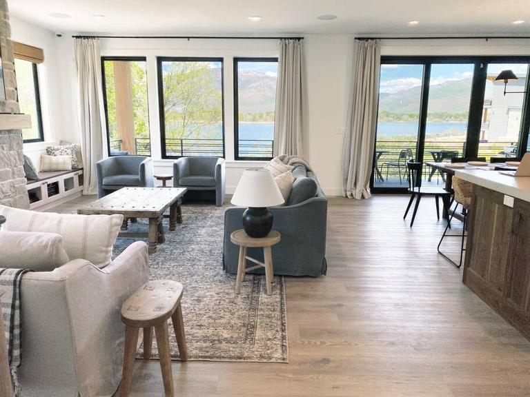 Luxury Ski Home 5 min from SnowBasin, 50' from Pineview Lake - Chambres d'hôtes Huntsville