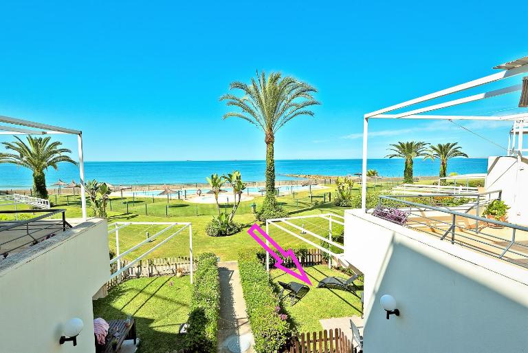 On Beach Deluxe Apartment with Pools and own Garden - Ferienwohnung El Puerto de Santa María