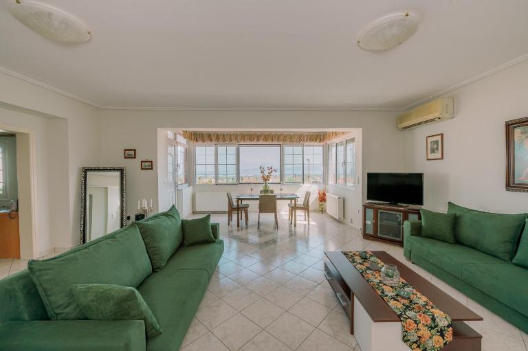 AKANTHOS Rental House - B&B Corinto