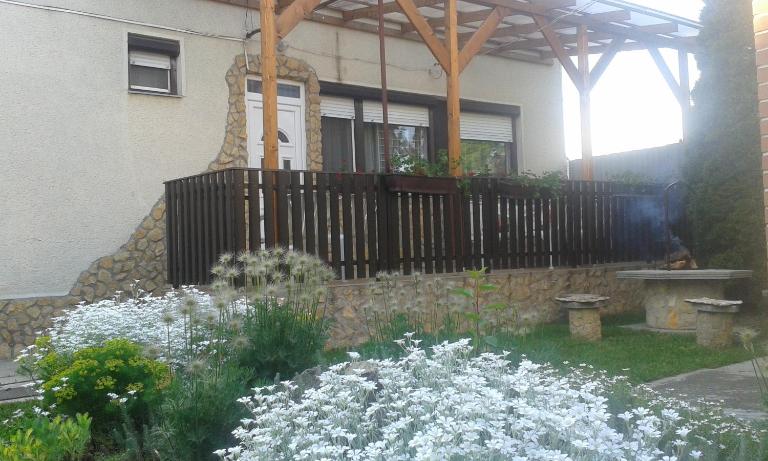 Nati és Bea Vendégház - Ferienwohnung Hajduszoboszlo