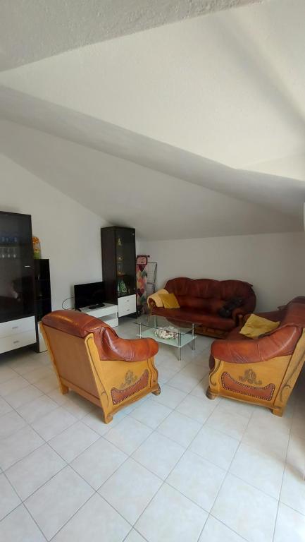 Apartmani Galiot - B&B Kutleše