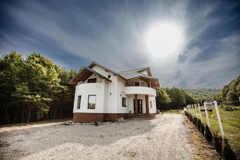 Pensiunea Alexandra - B&B Miceşti