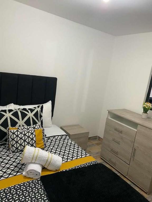 Hotel Amatista-Cerca al Aeropuerto - B&B Bogotá