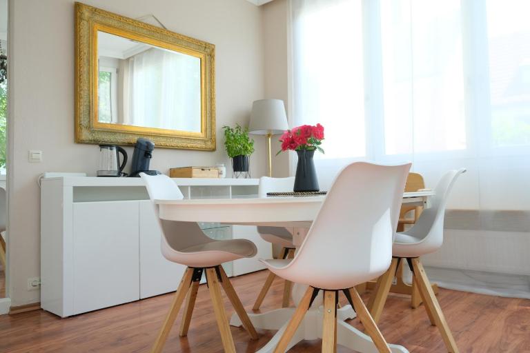 CASA LUXE - 115qm - Stadtmitte - Familienfreundlich - Parkplatz - 5km zum Legoland - Ferienwohnung Günzburg