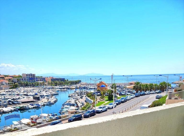 Superbe appartement avec vue mer et terrasse - B&B Sausset-les-Pins