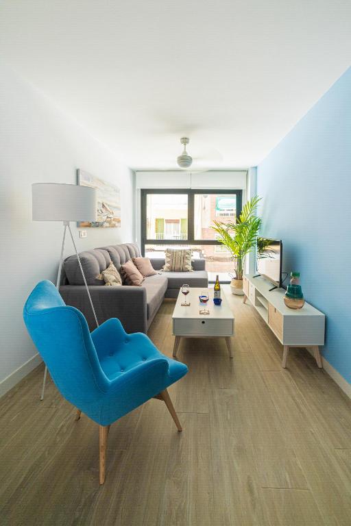 Bretón 17- Apartamentos con piscina climatizada en Alicante centro - B&B Alicante