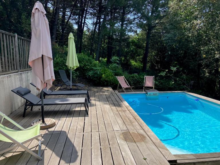 Sartène - Villa - 16 pers - 8 pièces - 6 chambres - B&B Foce