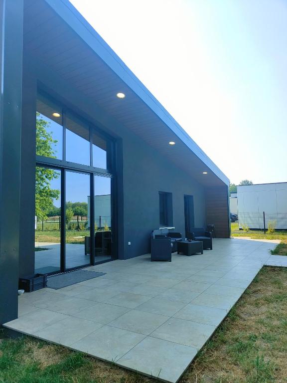 Maison moderne a 1km du circuit des 24h du mans - B&B Arnage