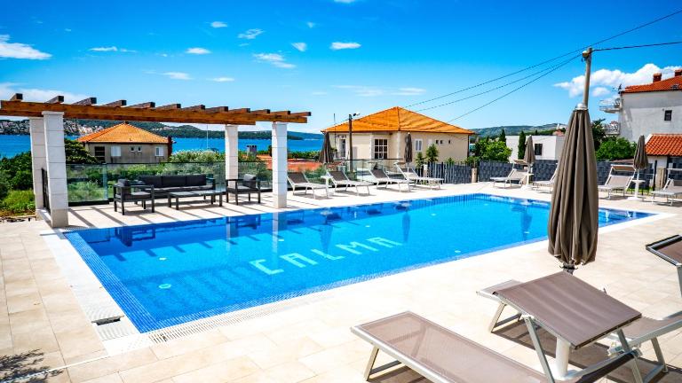 Calma apartments - B&B Trogir