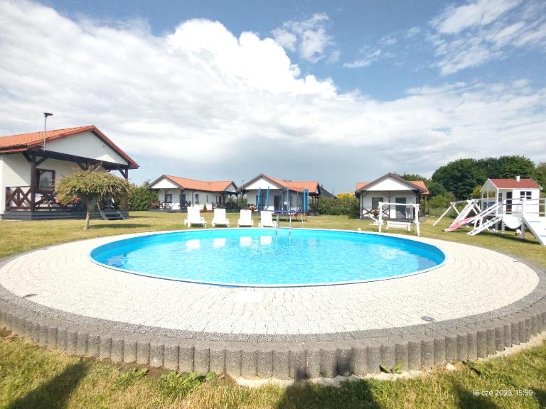 Polne Domki - B&B Darłowo