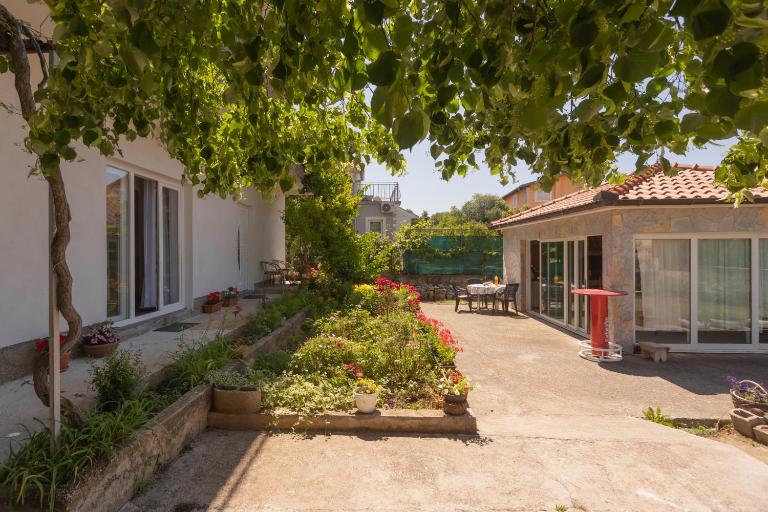 Mara - Ferienwohnung Šibenik