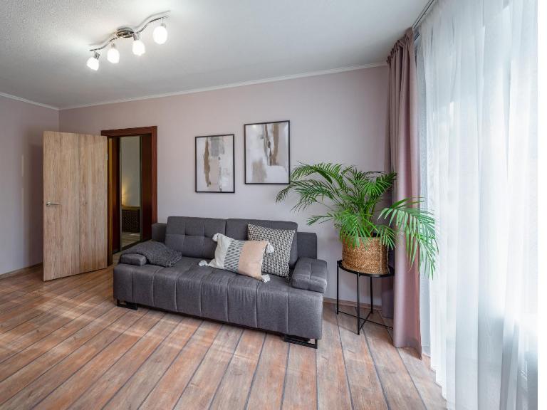 500m to the Beach - 2 Room Apartment with Balcony - B&B Jurmala