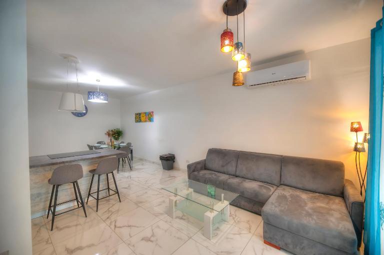 Spacious & modern 3 bedroom near seafront JBOR1-1 - Ferienwohnung Gzira