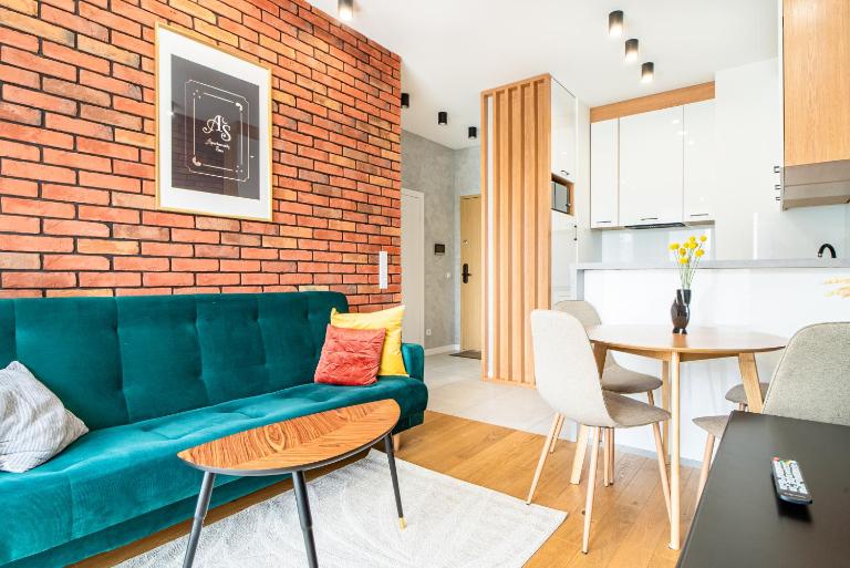 ApartamentySnu, Wola Premium II z parkingiem - Bed and Breakfast Warschau