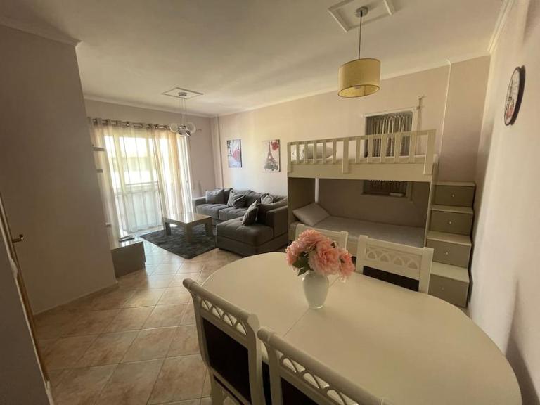 TEA Summer Apartment - B&B Durrës