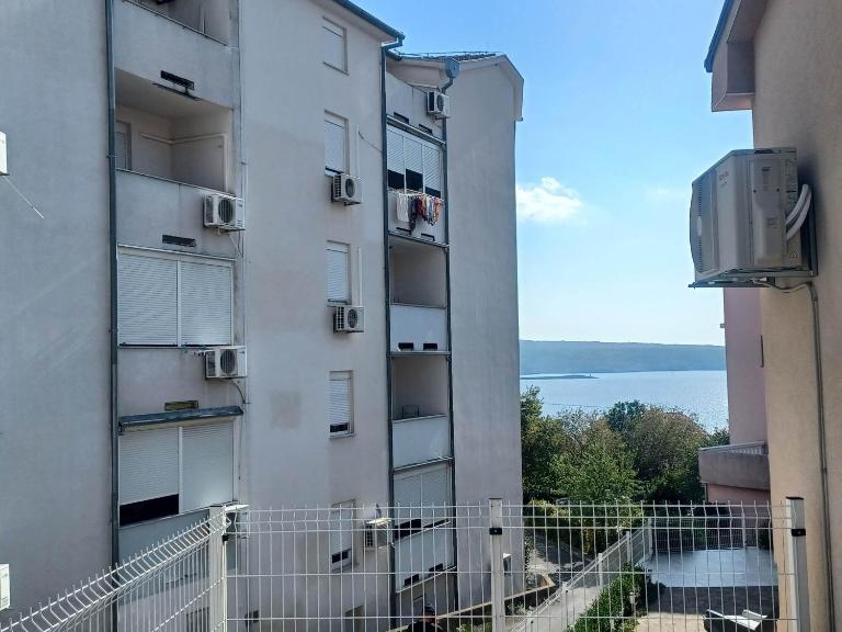 Apartman Davorka - B&B Cirquenizza