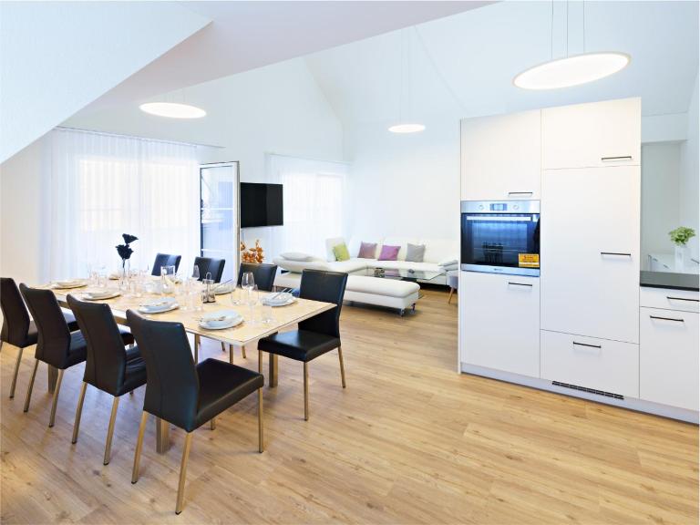 Exklusive 4.5 Zimmer Wohnung für Familien und Business - Ferienwohnung Eschenz