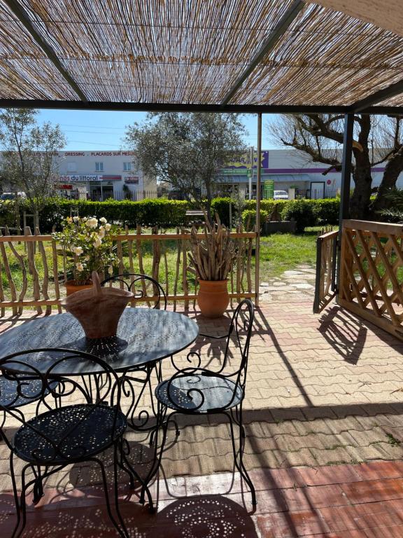 Les Flo location - Bed and Breakfast Aigues-Mortes