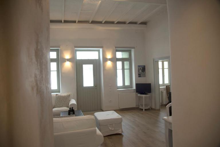 Traditional Village House - Ferienwohnung Ystérnia