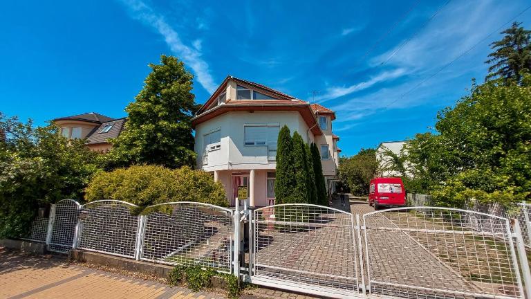 Zaira Apartman - Ferienwohnung Hajduszoboszlo