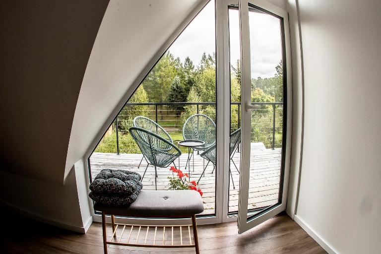 Vakaras cozy apartment in the guest house with the terrace and the stunning view to the river side - B&B Birštonas