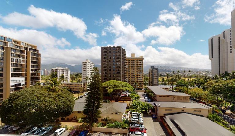 Deluxe Condo Near Waikiki Beach - Free Parking - B&B Honolulu