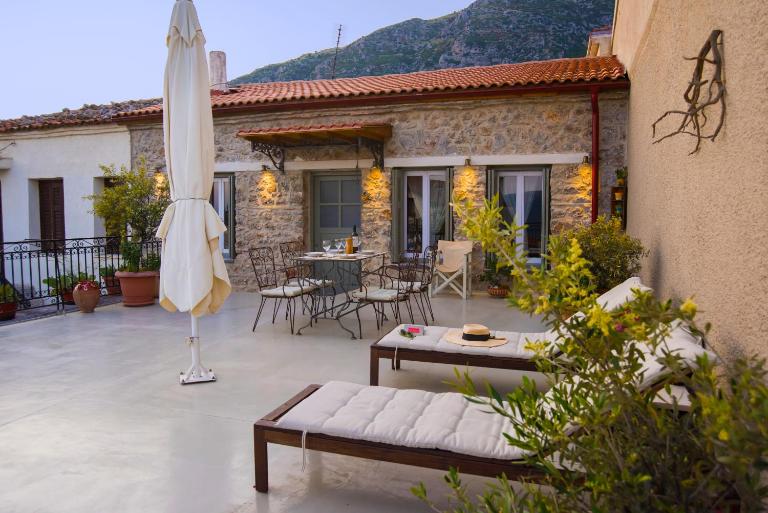 Guesthouse Simou with view 3 bedrooms - B&B Aráchova