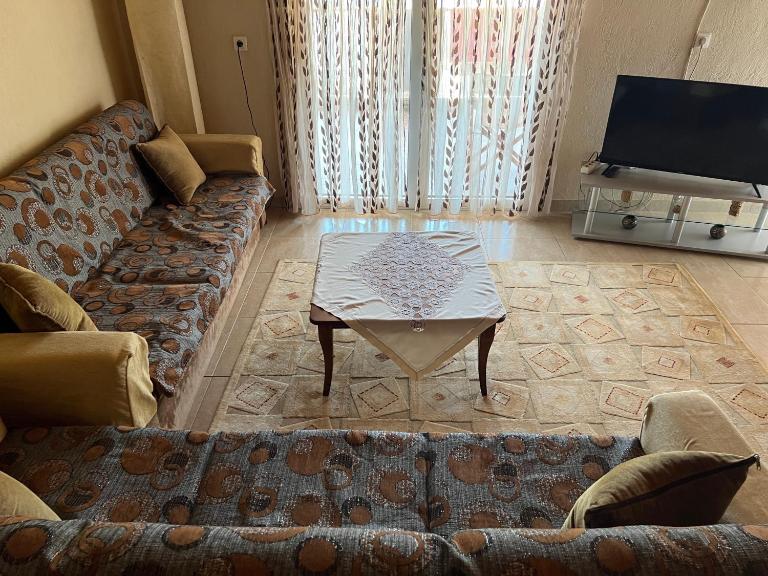 Urban House Koukouroumas - B&B Sykia