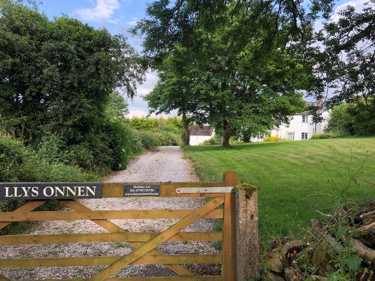 Llys Onnen - North Wales Holiday Cottage - Ferienwohnung Mold