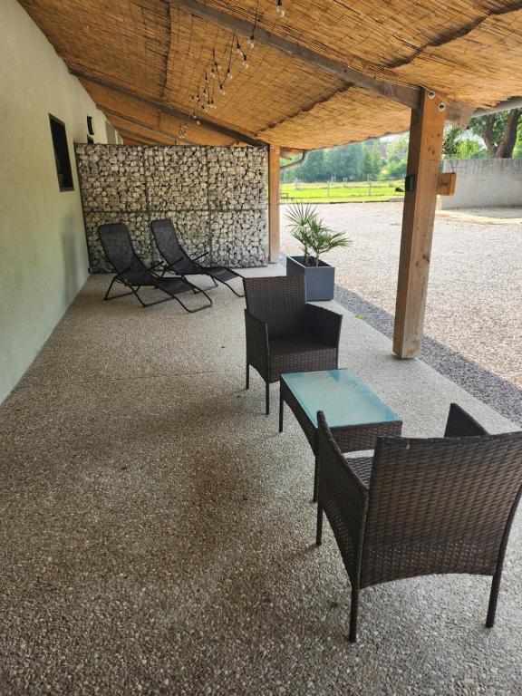 Gite La Charme avec spa - Bed and Breakfast Rumilly
