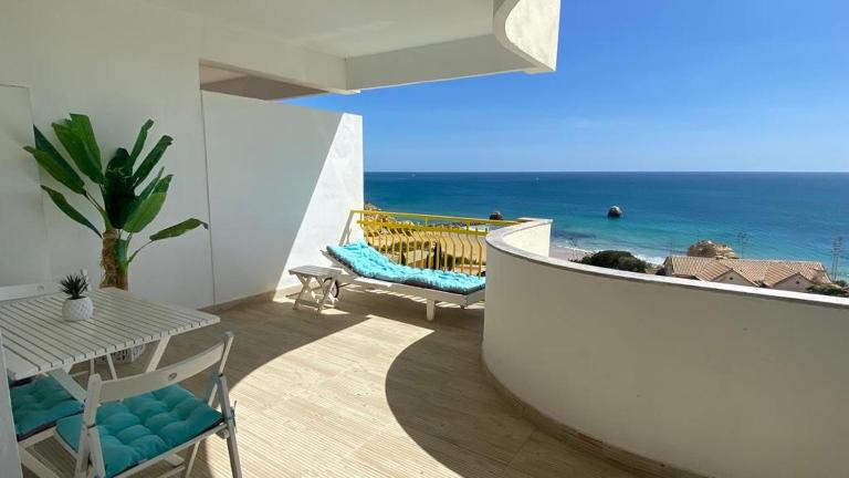 Algarve's Best Sea View - B&B Portimão