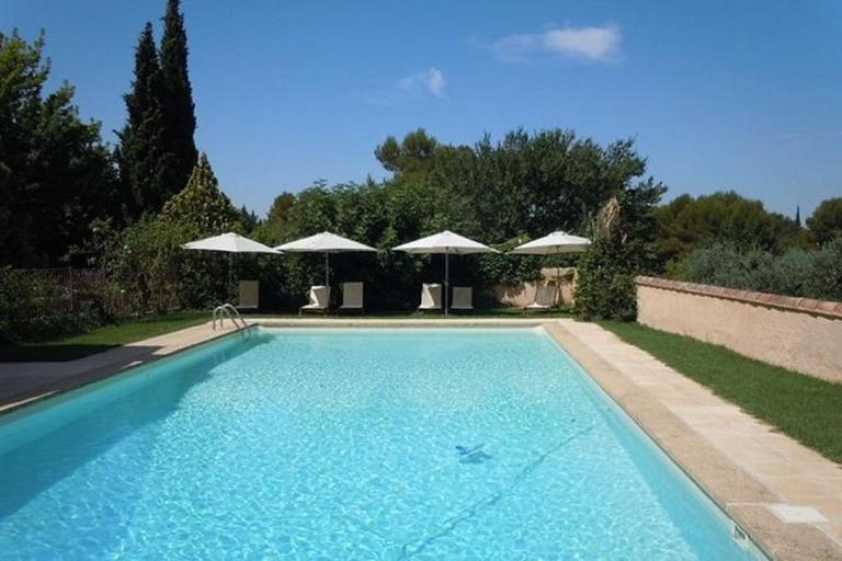 Agréable maison de 65 m2 avec grande piscine - B&B Aix-en-Provence