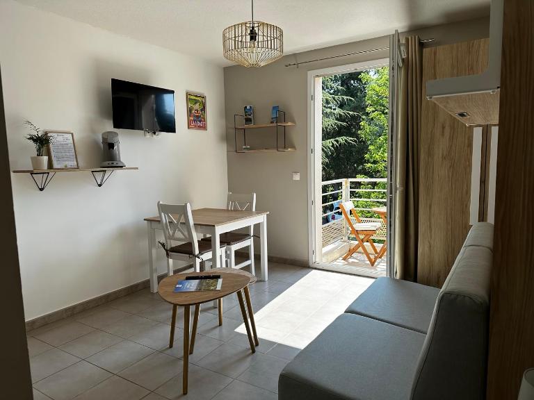 Les locations Cinaureva « Le petit nid de l'Argentière » - B&B La Londe-les-Maures
