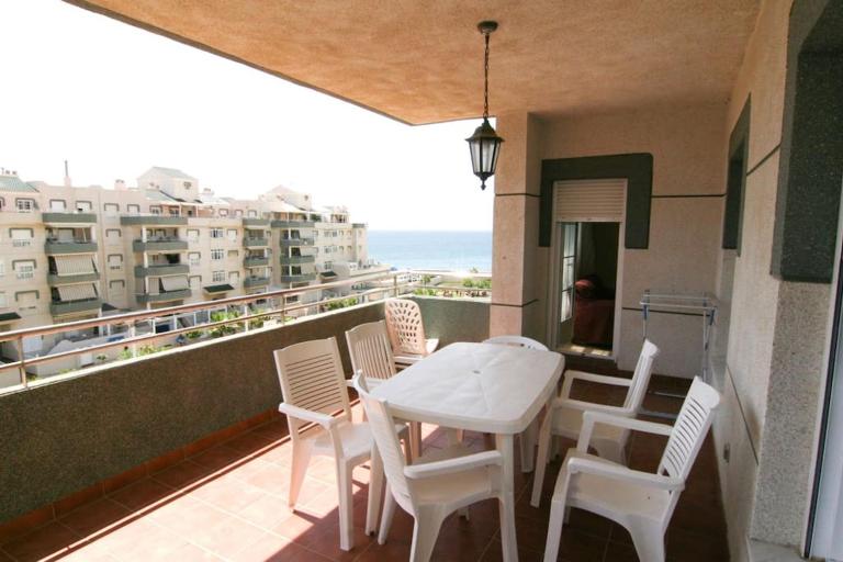 Apartamento primera linea de Playa Climatizado Internet - B&B Retamar