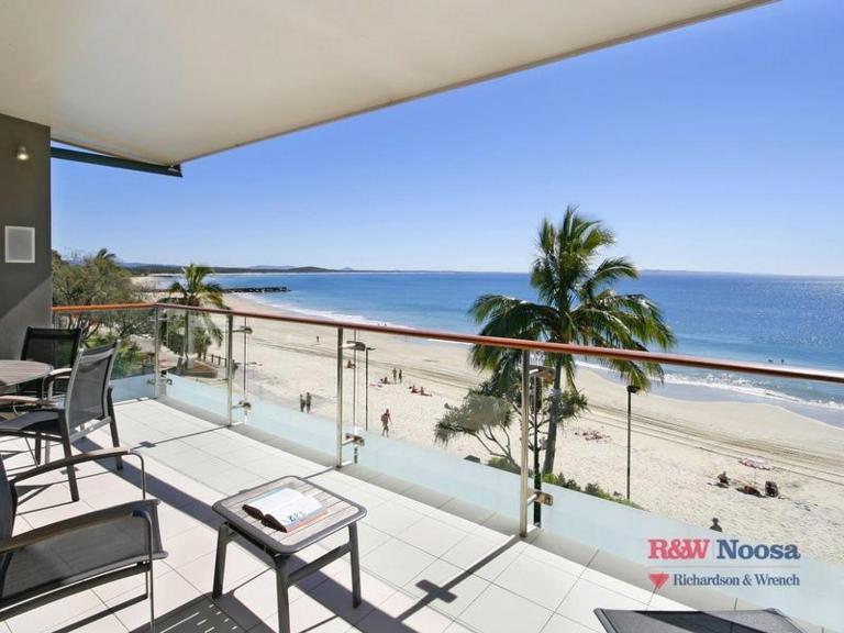 The Breakers 5 Beachfront Paradise - B&B Noosa Heads