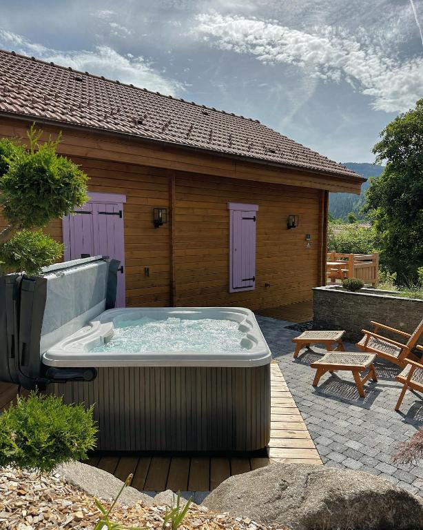 Chalet Le Montagnard SPA & SAUNA - Lits faits - Serviettes - Peignoirs - Ménage inclus - Ferienwohnung Rochesson