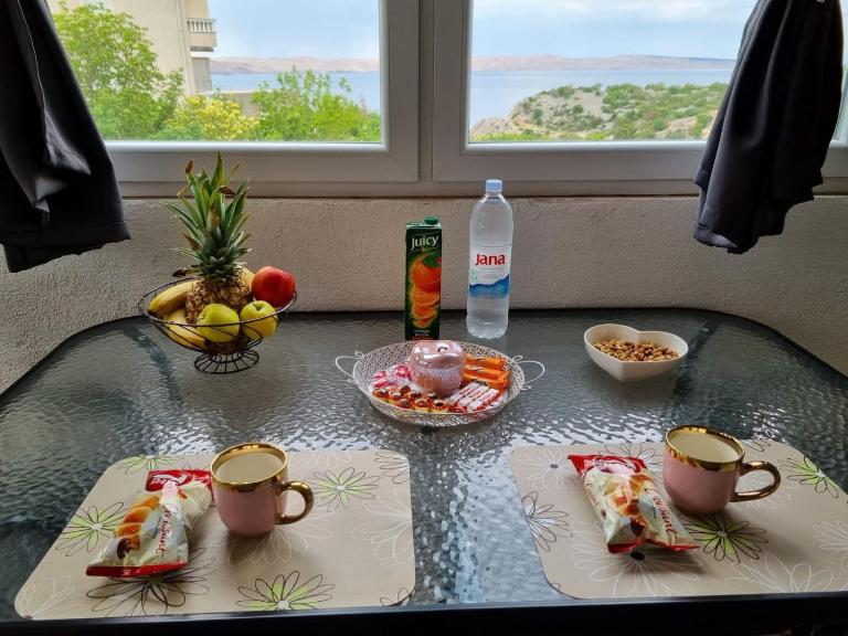 Apartmani 'Cvit' - B&B Karlobag