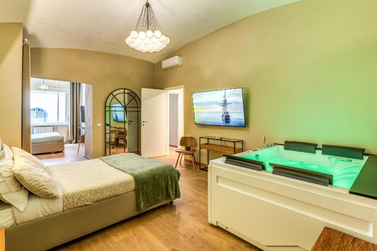 DowntownApartments - Croce di Malta Royale - B&B La Spezia