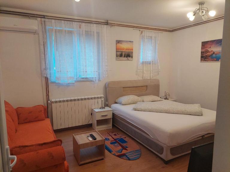 Apartman Anastasija - Bed and Breakfast Surčin