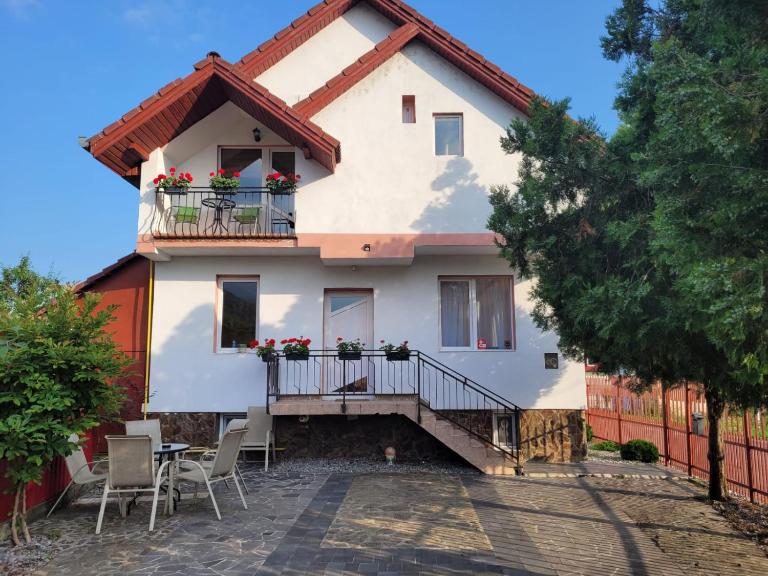 Vila Castelana - B&B Cașolț