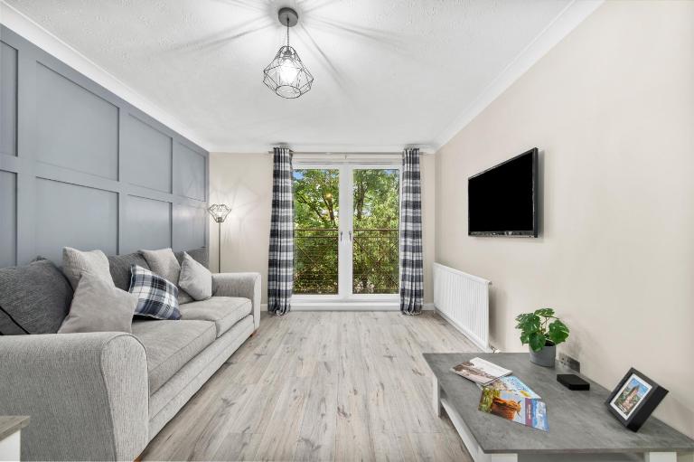 Riverside Rest 1 - 2 Bedroom Apartment & Free Parking Onsite - Ferienwohnung Stirling