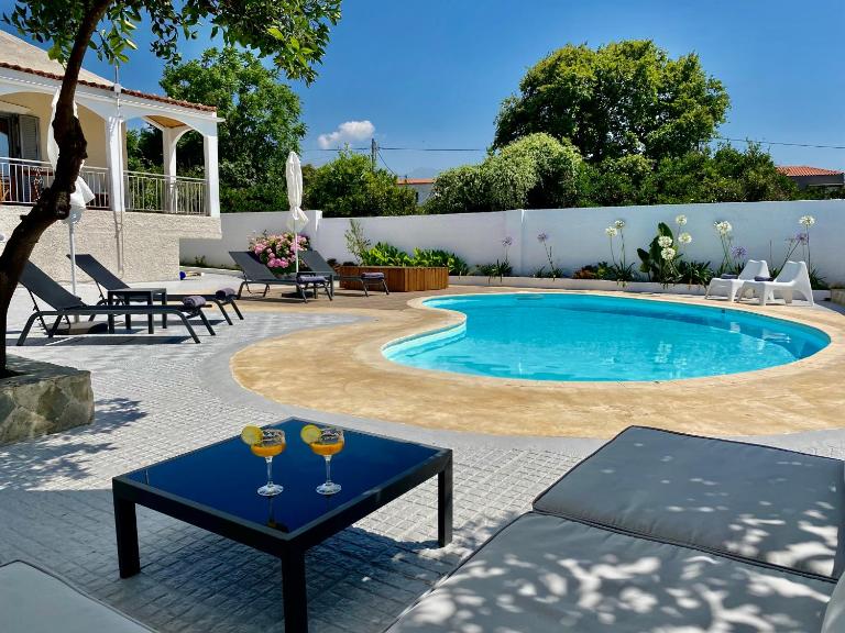 Villa Elena - Private Villa in the heart of nature - B&B Chania