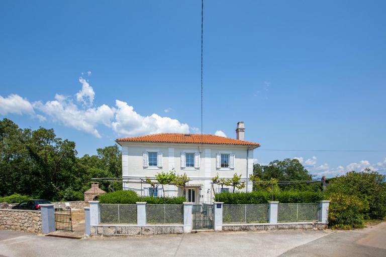 Apartment Gržetić - Chambres d'hôtes Rasopasno