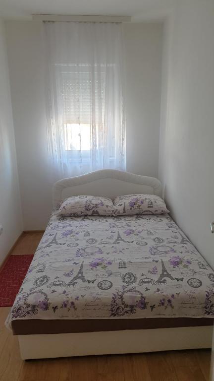 Apartmani Borko 3-2 - Chambres d'hôtes Loznica
