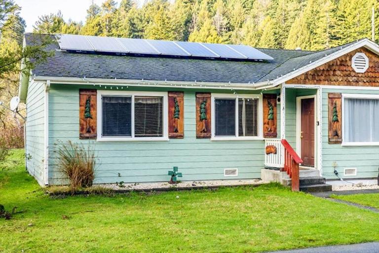 Elk Meadow Cabins 13A Bears Den Suite - B&B Orick