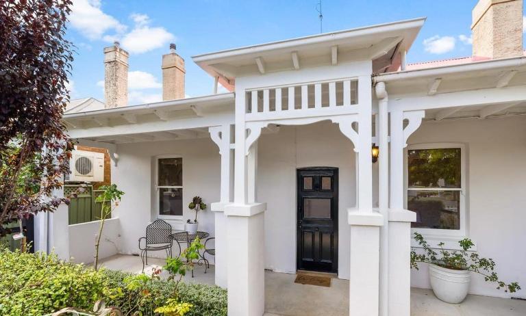 Roseland Cottage - CBD Heritage - B&B Orange